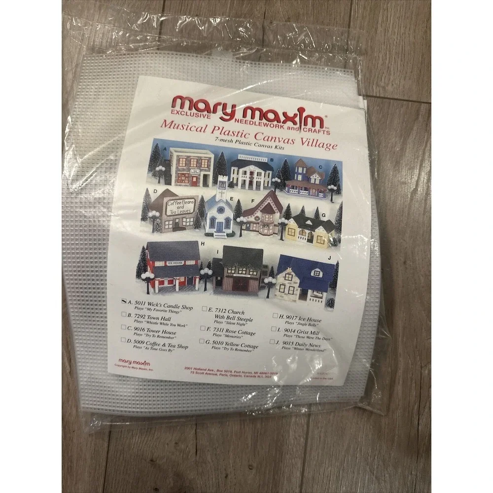 Mary Maxim Needlework Craft Musical Village Wick's Candle Shop 5011 Plastic Canv